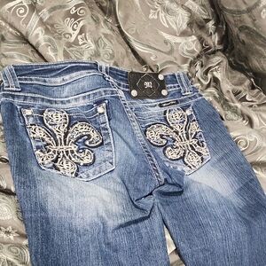 Miss Me Fleur De Lis Pocket Jeans Size 29